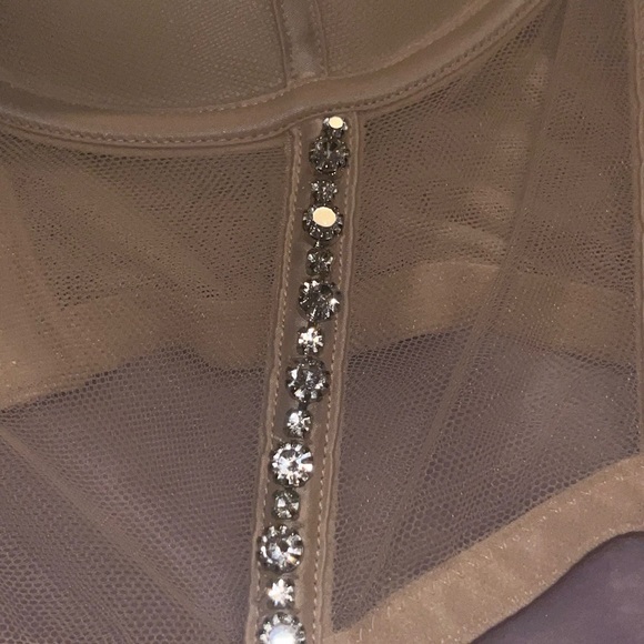 VS Dream Angel Corset 36D - Picture 7 of 15